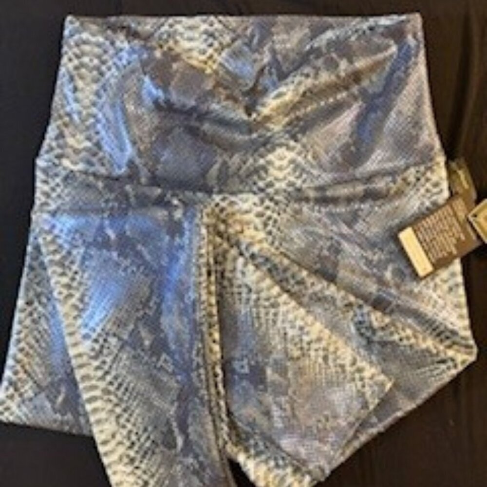Onzie Leggings - Snake Foil Design - Blue - NWT- night out leggings!